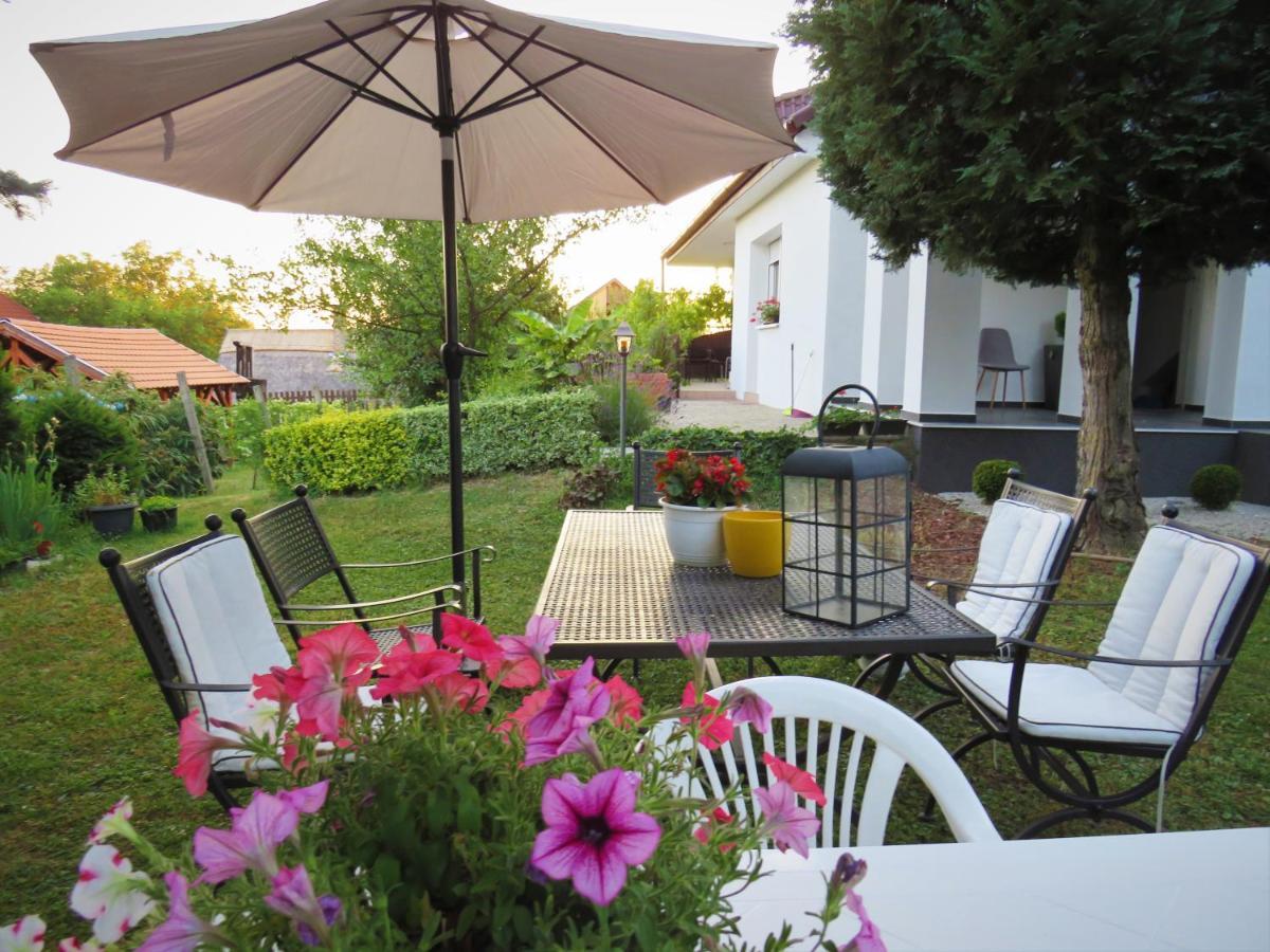 Art Inn Apartmanház Balaton-Gyenesdiás Kültér fotó