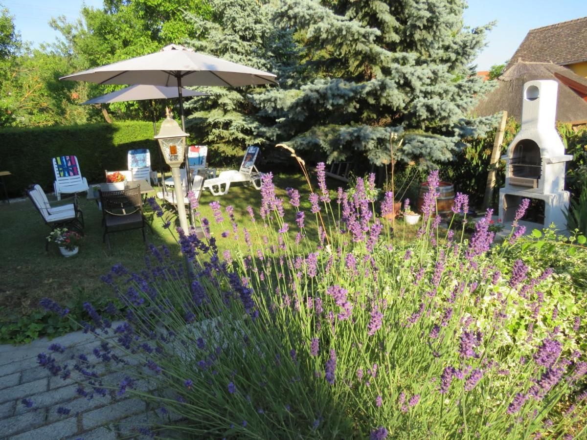 Art Inn Apartmanház Balaton-Gyenesdiás Kültér fotó